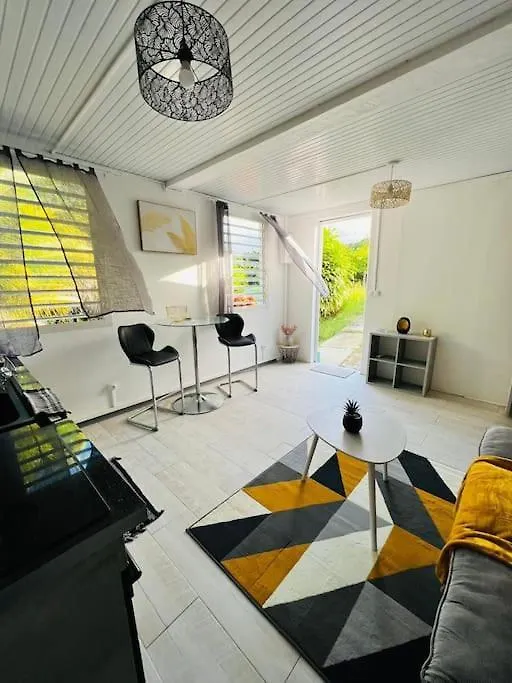 Duplex En Pleine Nature A Vernou Petit-Bourg 0*,  Guadeloupe